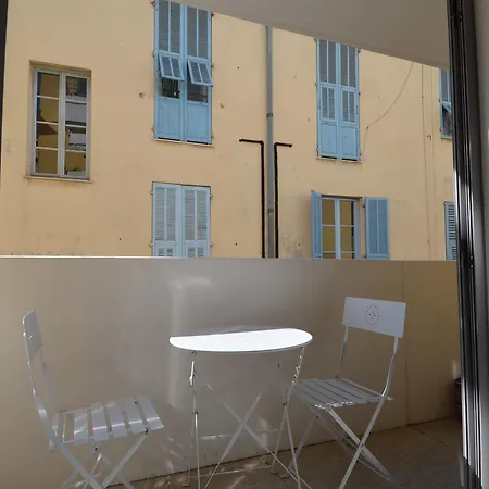 4 Personnes Avec Balcon Quartier Du Port A *