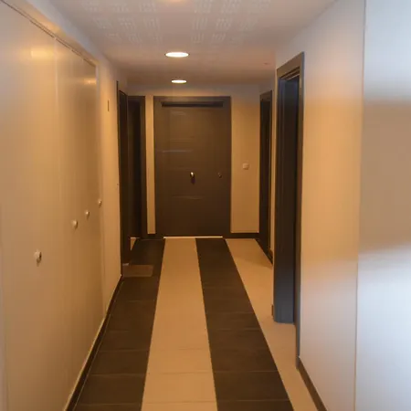 アパート 4 Personnes Avec Balcon Quartier Du Port A *