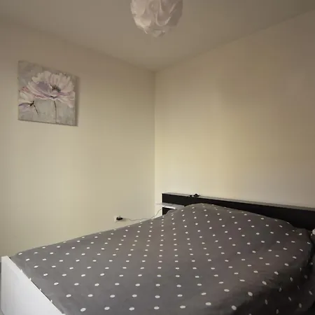 4 Personnes Avec Balcon Quartier Du Port A Apartmán Nice