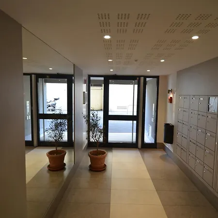 4 Personnes Avec Balcon Quartier Du Port A